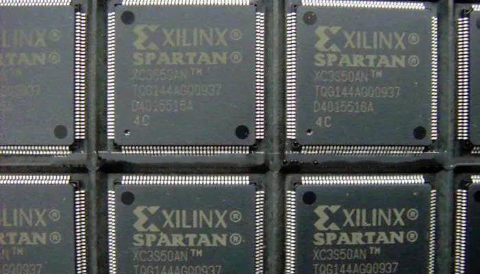 Read more about the article Xilinx XC6SLX9-L1TQG144I 144-Pin FPGA